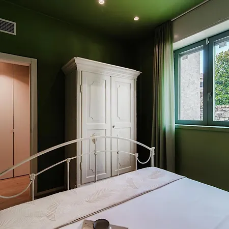 Three Colors - By Myhomeincomo Como