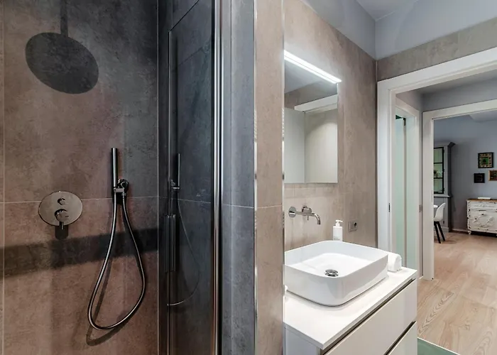 Three Colors - By Myhomeincomo