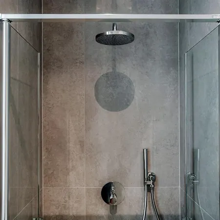 Three Colors - By Myhomeincomo